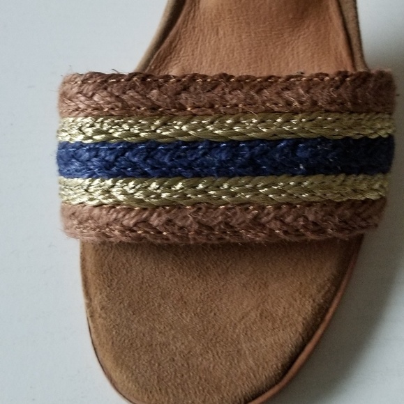 Anthropologie Lien.Do Gliding Stripe Heels - Picture 3 of 7